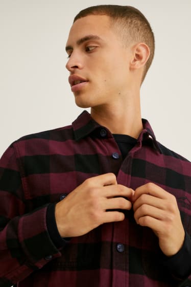 Hommes - Chemise en flanelle - regular fit - col kent - à carreaux - rouge / noir