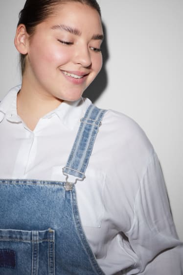 Femmes grandes tailles - CLOCKHOUSE - salopette en jean - jean bleu clair