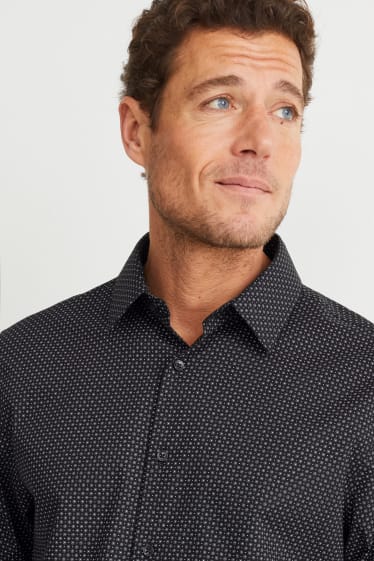 Uomo - Camicia business - regular fit - colletto all'italiana - facile da stirare - nero
