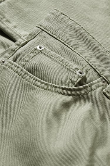 Clockhouse pro kluky - Crop regular jeans - mátově zelená