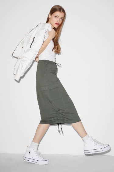 Exclusivo online - CLOCKHOUSE - falda cargo - verde