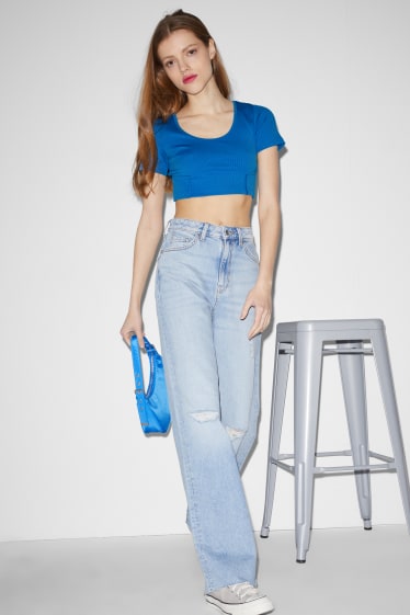 Online exclusive - CLOCKHOUSE - cropped T-shirt - blue