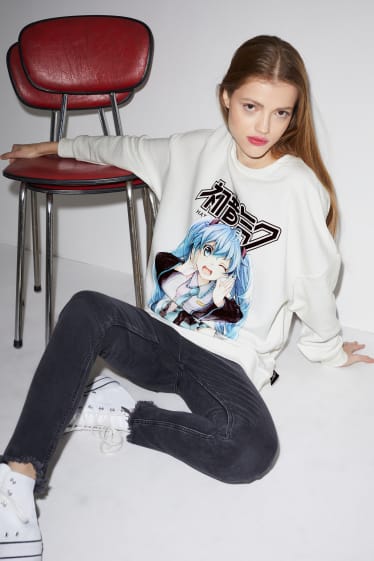 Clockhouse femme - CLOCKHOUSE - sweat - Hatsune Miku - blanc