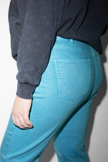 Femmes grandes tailles - CLOCKHOUSE - mom jean - high waist - turquoise