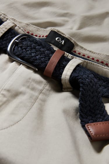 Mężczyźni - Spodnie chino z paskiem - Regular Fit - brązowoszary