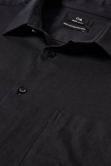 Uomo - Camicia business - regular fit - colletto all’italiana - facile da stirare - nero