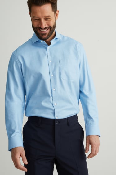 Herren - Businesshemd - Regular Fit - Cutaway - bügelleicht - hellblau