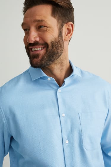 Herren - Businesshemd - Regular Fit - Cutaway - bügelleicht - hellblau