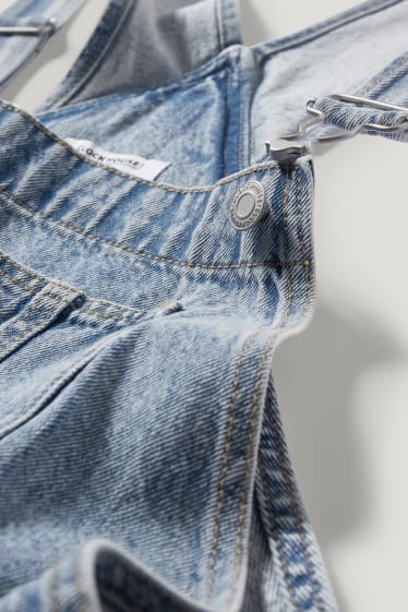 Femei XL - CLOCKHOUSE - rochie-salopetă din denim - denim-albastru deschis