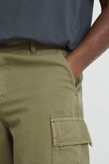 Hommes - Pantalon cargo - relaxed fit - vert
