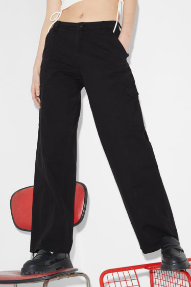 Clockhouse Girls - CLOCKHOUSE - pantaloni cargo - talie înaltă - relaxed fit - negru