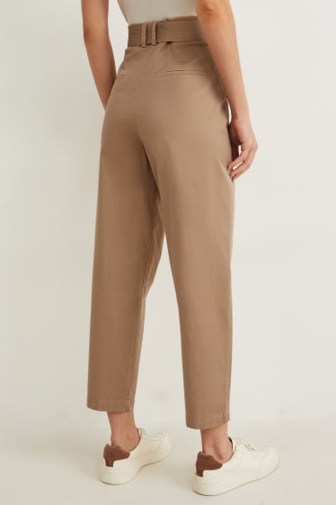 Dámské - Plátěné kalhoty - super high waist - tapered fit - hnědá
