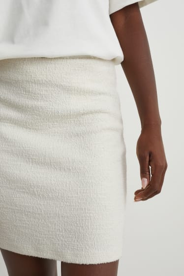Dona - Faldilla - blanc trencat