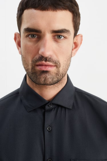 Men - Business shirt - regular fit - cutaway collar - easy-iron - black