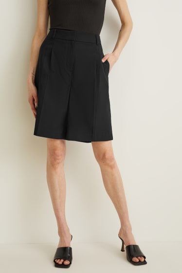 Women - Business Bermuda - high waist - black
