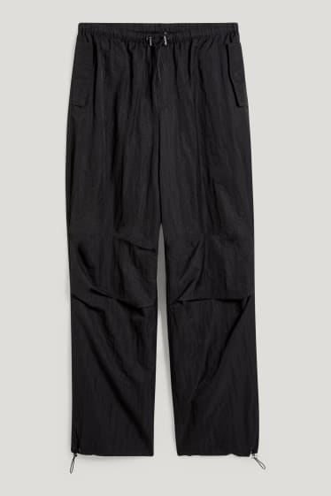 Clockhouse Girls - CLOCKHOUSE - Fallschirmhose - Mid Waist - Straight Fit - schwarz
