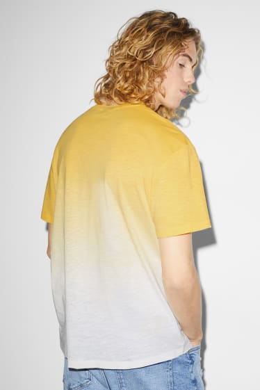 Clockhouse niños - Camiseta - amarillo