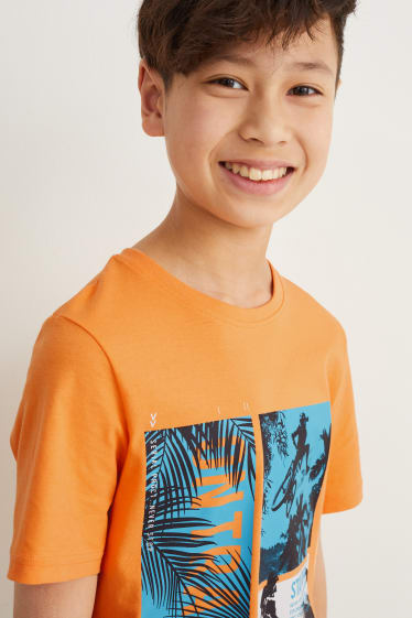Kids Boys - Set - Kurzarmshirt und Sweatshorts - 2 teilig - orange