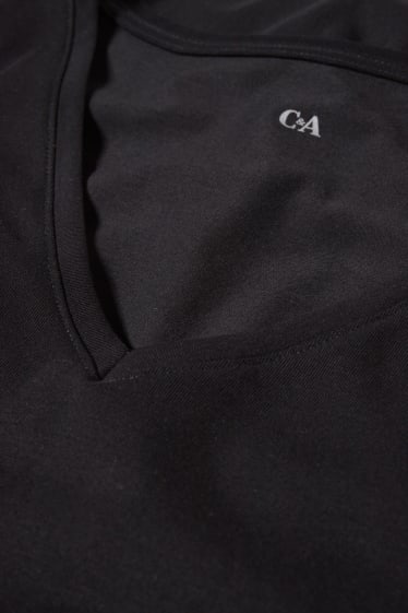 Women - Basic T-shirt - black