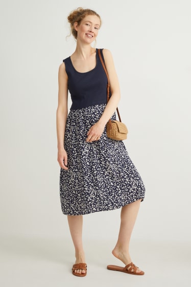 Femmes - Robe d’allaitement - look 2-en-1 - bleu foncé