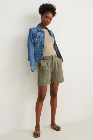 Women - Knitted top - light beige