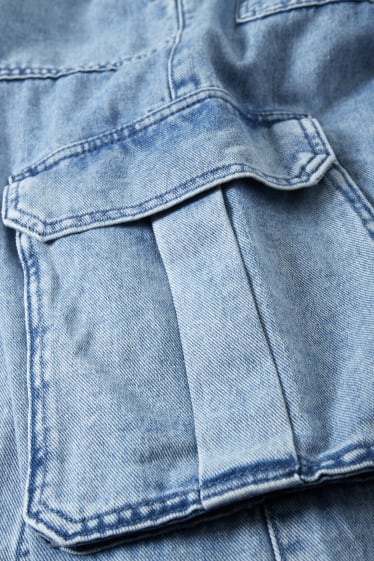 Clockhouse Girls - CLOCKHOUSE - Straight Cargo Jeans - High Waist - jeans-hellblau