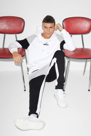 Clockhouse Boys - Hoodie - white