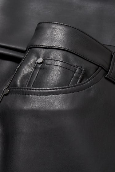 Damen - Hose - High Waist - Straight Fit - Lederimitat - schwarz