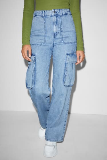 Clockhouse Girls - CLOCKHOUSE - Straight Cargo Jeans - High Waist - jeans-hellblau