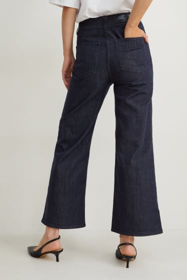 Women - Wide leg jeans - high waist - denim-blue