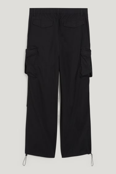 Clockhouse niños - Pantalón cargo - negro