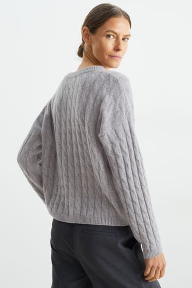 Women - Cashmere jumper - cable knit pattern - gray