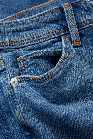 Women - Straight jeans - high waist - denim-blue