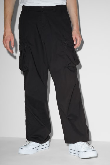 Clockhouse niños - Pantalón cargo - negro