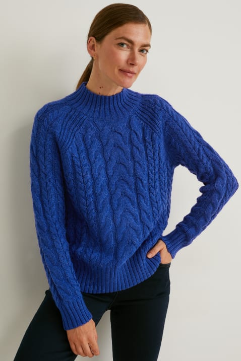 Pullover mit Zopfmuster