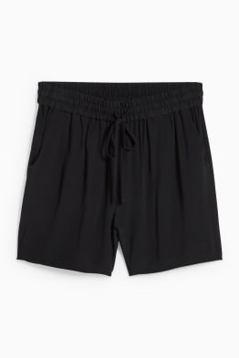 Basic shorts - mid-rise waist