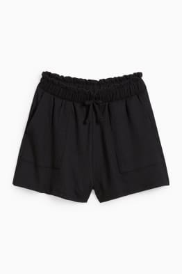 Black shorts shop for girls