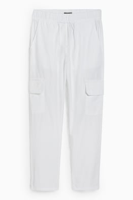 Cargo trousers - mid-rise waist - tapered fit