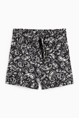 Shorts - mid-rise waist