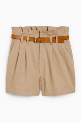 Shorts mit Gürtel - High Waist