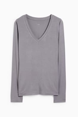 Basic long sleeve top