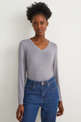 Basic long sleeve top