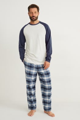 Pyjamas with flannel bottoms