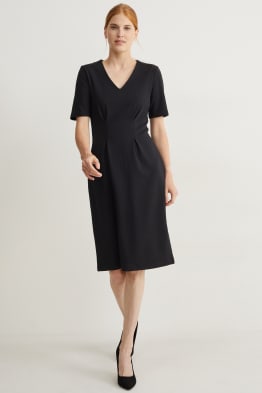 Kleid mit V-Ausschnitt