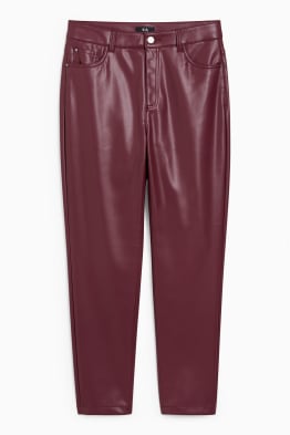 Pantalons en matiere synthetique nouvelle collection C A
