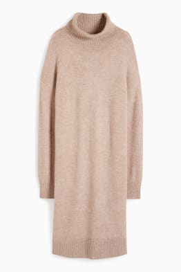 Basic knitted dress