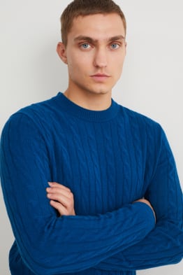 Sweter z dodatkiem kaszmiru - miks wełniany - warkoczowy wzór