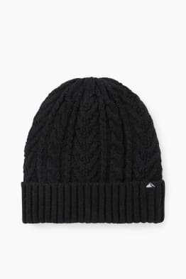 Ski hat - cable knit pattern