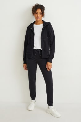 Find your perfect Sportswear here C A online shop