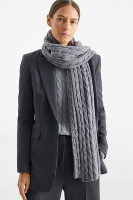 Cashmere scarf - cable knit pattern
